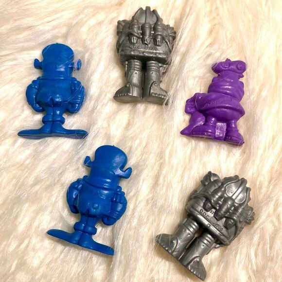 Lot of 5 1986 Captain Crunch Sogmaster & 1980 Cookie Crisp Cereal Premiums - Picture 2 of 7